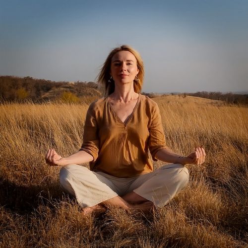 Música De Guitarra Serena Para La Meditación De La Mente