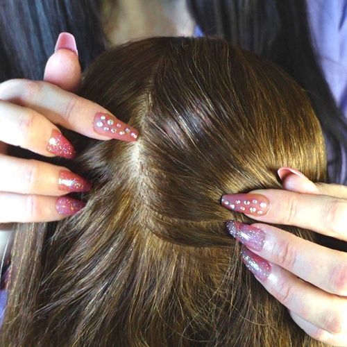 Scalp Massage with Quartz Wand & Nails