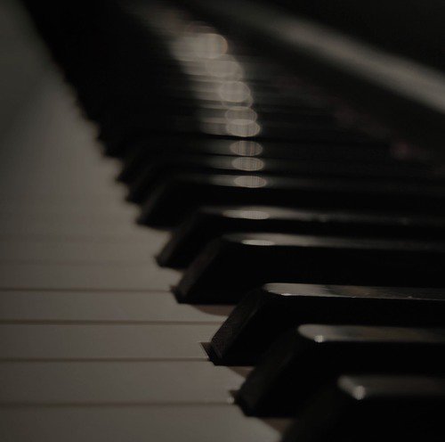 25 Piano Pieces for an Intimate Valentine's Ambience