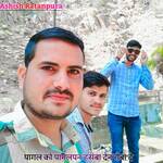 पागल को पागलपन हसंबा देन रोबा दे