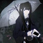 泪滴雨（雨水交织着泪流下）