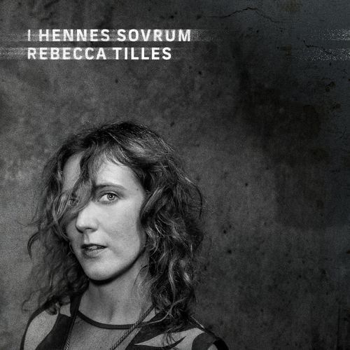 I hennes sovrum