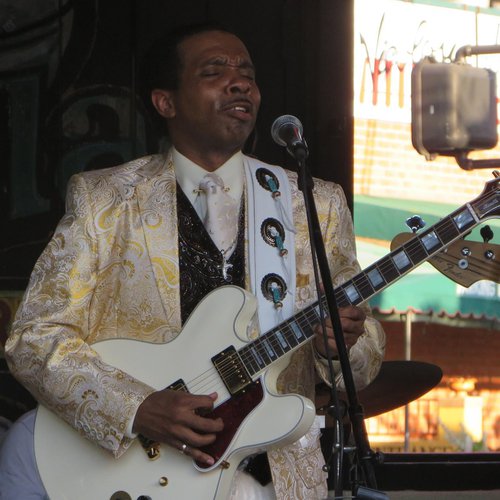 LaMonte DeMille & the Key of "C" Chicago Style Blues Band "live"