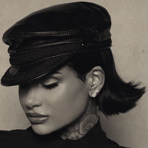 Lights On (feat. Big Sean)