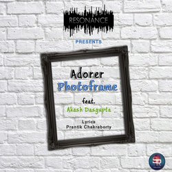 Adorer Photoframe-NAcvCDFVaF0