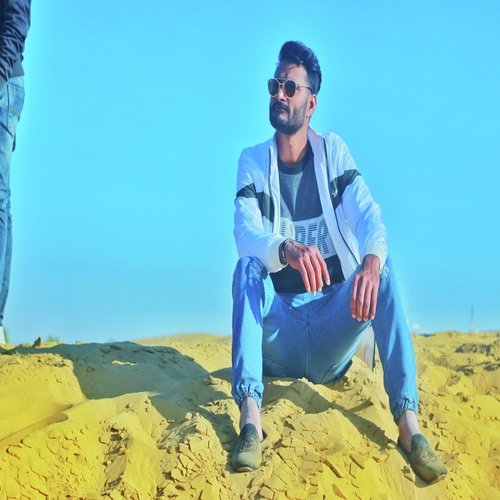 Ik Raat Abhi Baaki Hai