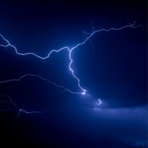 Soulful Meditation: Light Rain and Gentle Thunder Melodies