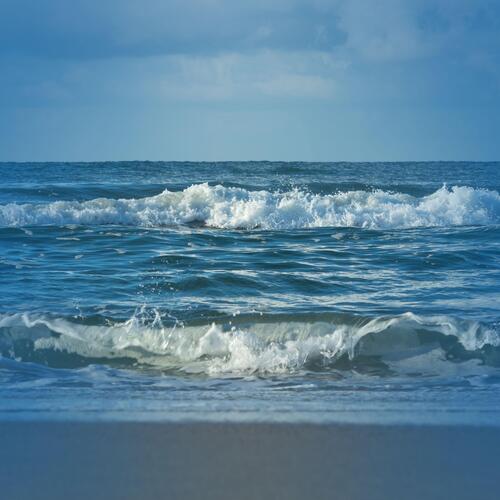 Instant Relaxation and Stress Relief with Ocean Waves_poster_image