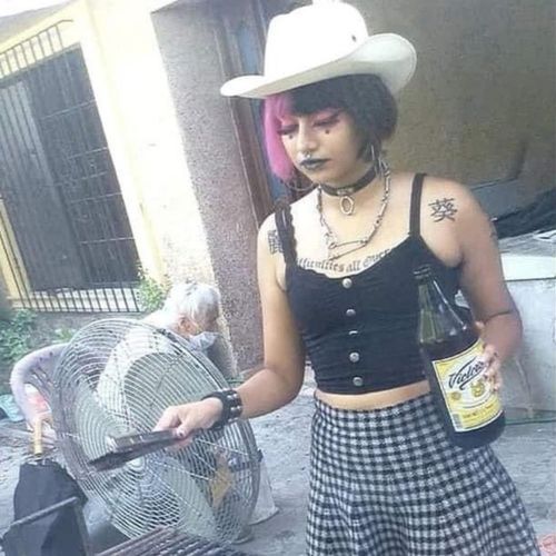 Polkaholika (Fucking cowgirl)