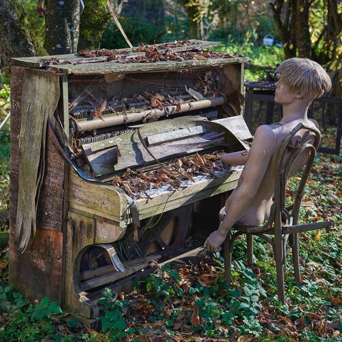 Sorrow of Forgotten Piano