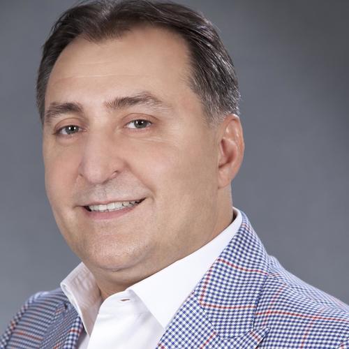Sa Iubesti Doua Femei