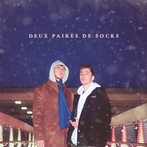 Deux paires de socks_poster_image