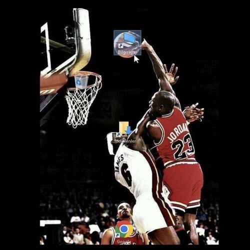 Garbage dunk