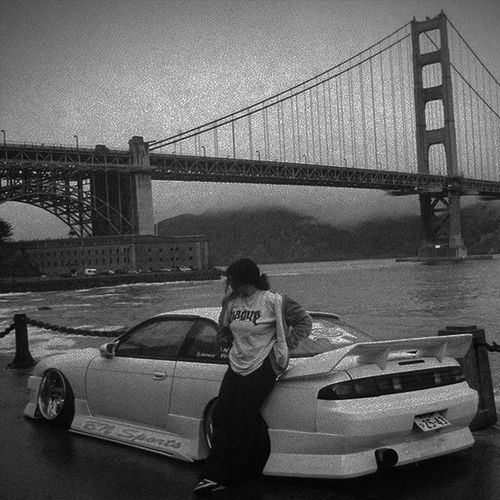 Aadha Sa Mehsoos Hoon