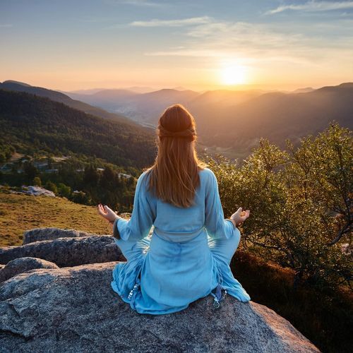 Armonías De Meditación Lofi: Flujo Musical Equilibrado