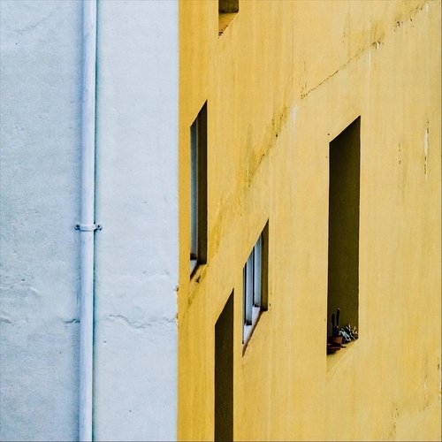 Male'