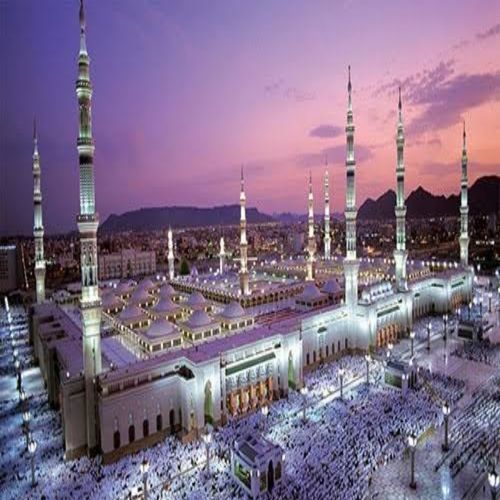 আল্লাহ যে কত মহান সৃষ্টি জগত তার প্রমান তিনি