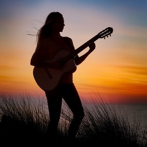 Música De Guitarra Para El Alma: Rasgueos Serenos Para La Paz Interior