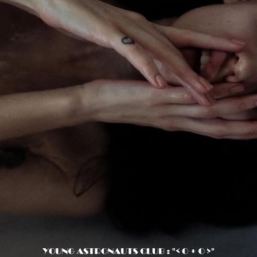 Live Phrom Tha Surface Ov Tha Moon