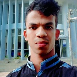 কার বারি আইলাম গো দয়া মায়া নাই ।