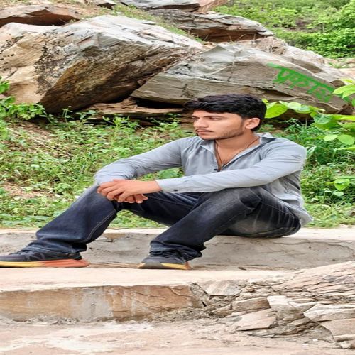 मई मई बूंद पड़ च सावण क माया