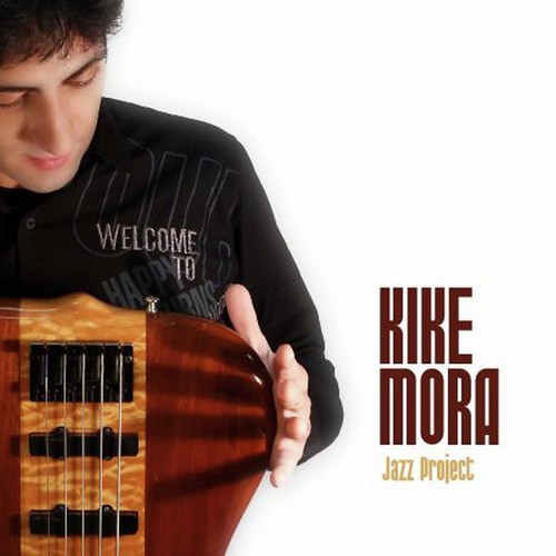  Kike Mora