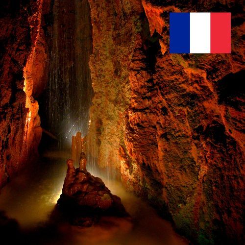 Gouttes d'Eau dans le Vent d'une Grotte