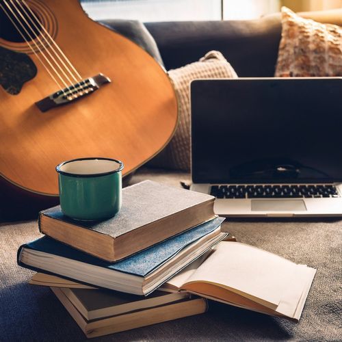 Pages Turn in Melodic Flow