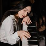 हम बड़े प्यारे हैं