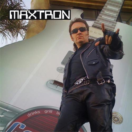 MÁXTRON