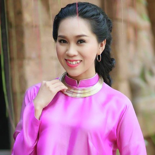 Hồng Phượng