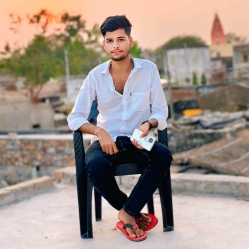 कोन दियो जा बिट्टू थारा गाल प चाटो