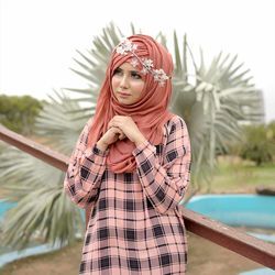 Zamany Main Agar Dekhi