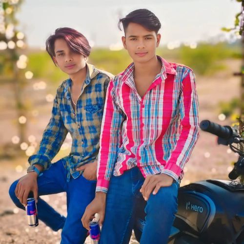 दुनिया औकात बताब टाइम खराब है थोड़ो