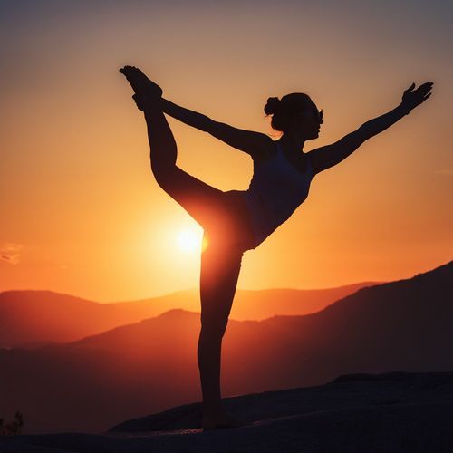 Respiración De Yoga Y Piano Por El Cuerpo