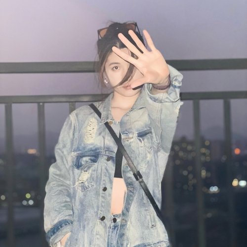 你是年少的欢喜 cover art