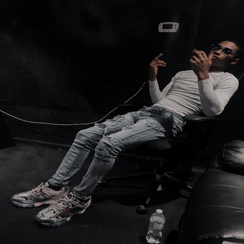 Auto cover art