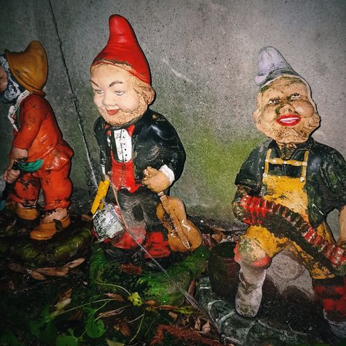 Anticorpi cover art