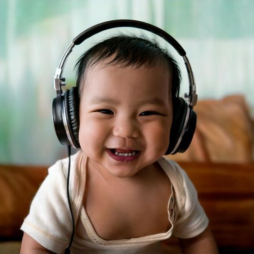 Gentle Baby Melodies: Soothing Sounds for Calm