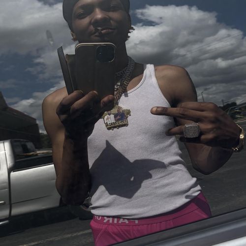 AYO BUDDA FREE MANOLO MANN