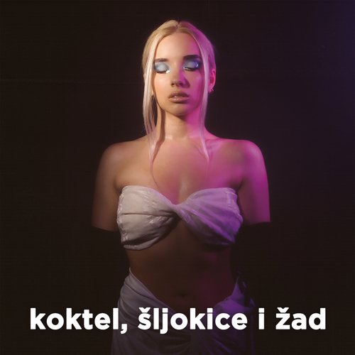 koktel, šljokice i žad