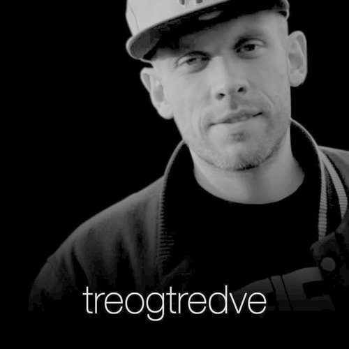 Treogtredve cover art