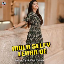 Mola Selfy Levan De