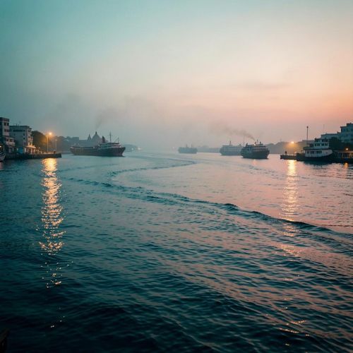 Lofi Warm Mumbai Thinking Tone