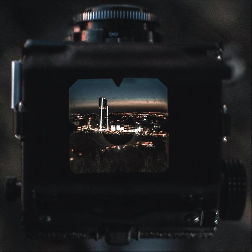 Lomo cover art