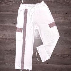 Phoenix (feat. Jess Lee &amp; Harkamal)