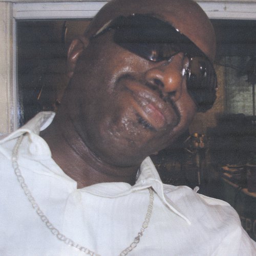 Big Booty Fried Chicken & Hot Sauce