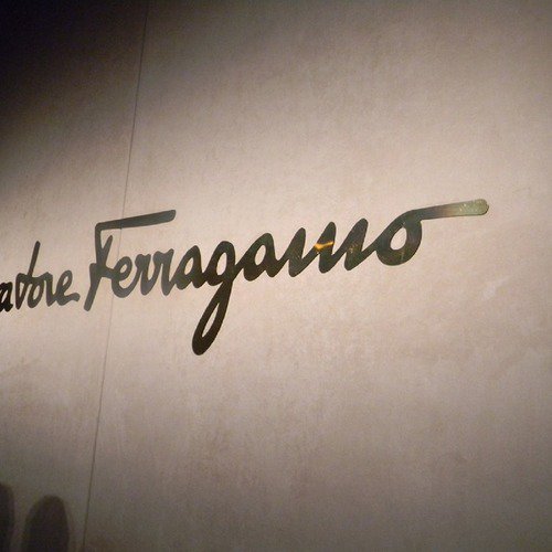 La D en personne #3 (Ferragamo)