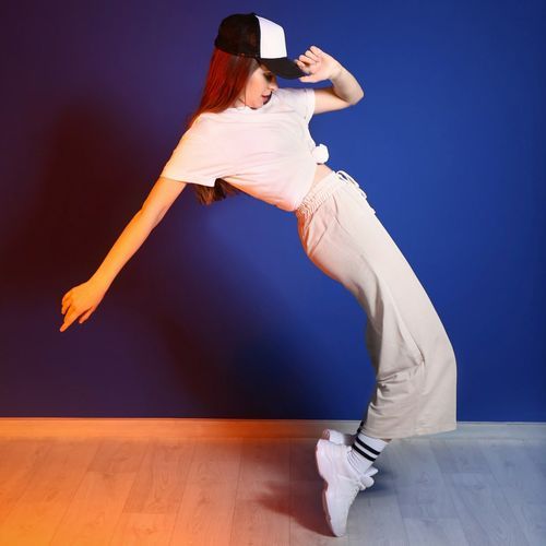 Hip Hop Chill: Relaxing Music for Evenings