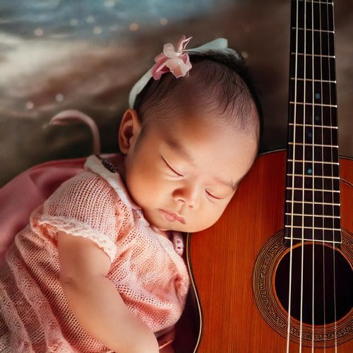 Baby’s Guitar Cradle